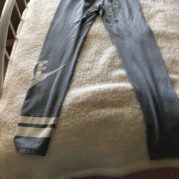grey Nike leggings - Picture 4 of 4